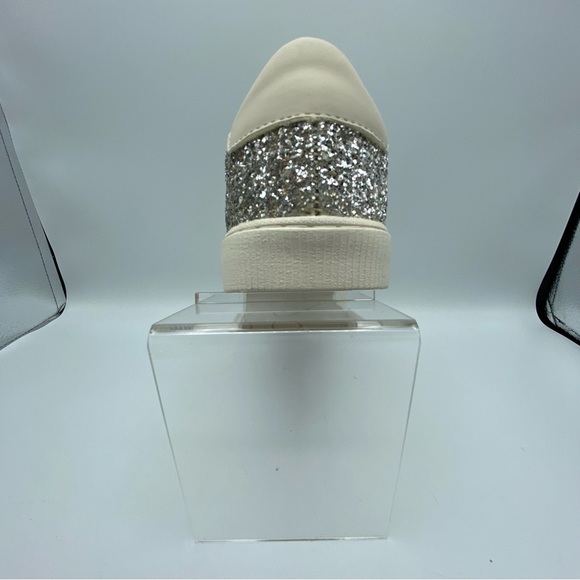 NWT. Zara Girls Silver/Tan Glitter Sneakers. Size 6. - Picture 6 of 10
